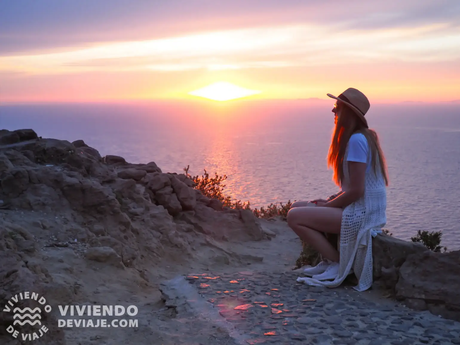 Atardecer desde el faro de Akrotiri | Santorini en 3 días