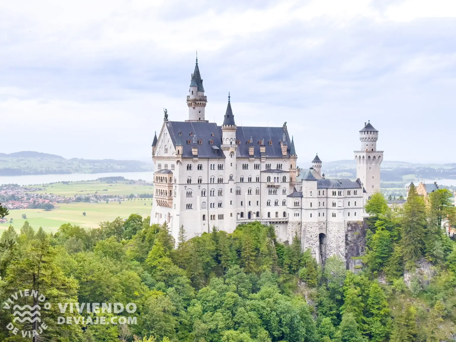 Castillo de Neuschwanstein, también conocido como el Castillo del Rey Loco