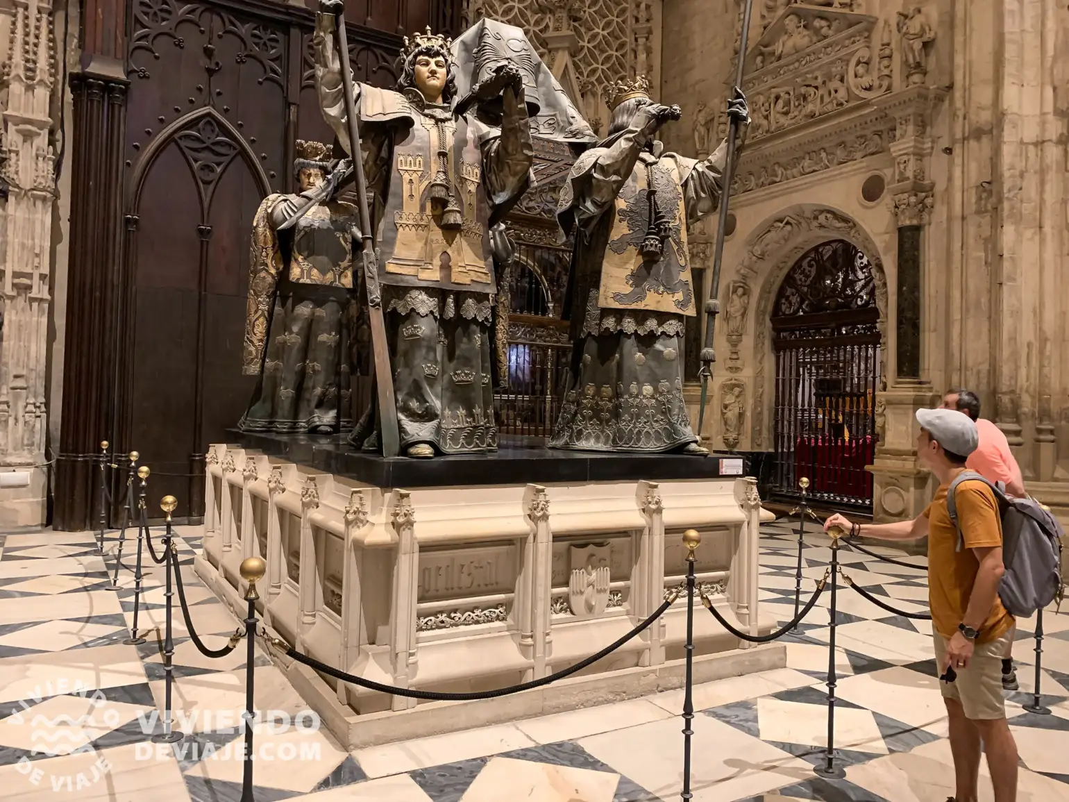 Tumba de Cristobal Colón en la Catedral de Sevilla