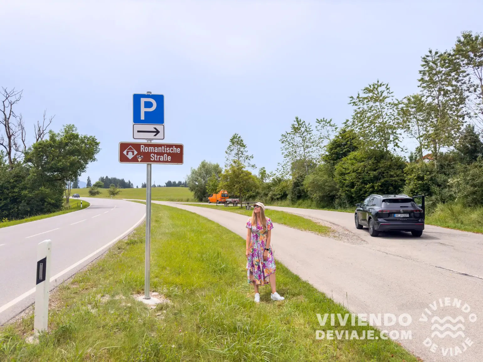 Carteles que indican el camino de la Ruta Romántica de Alemania