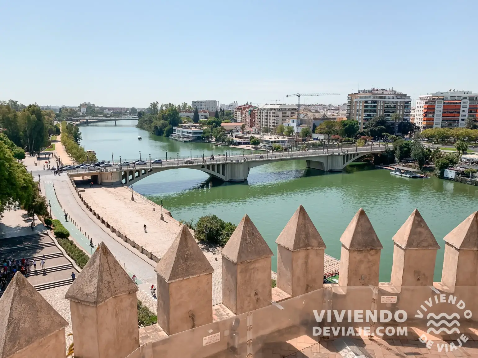 Paseo en barco por el río Guadalquivir